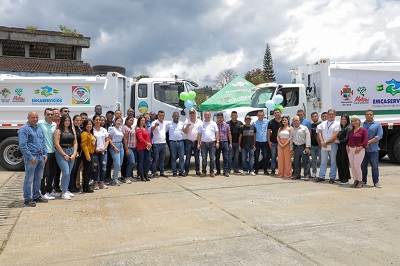 entrega dos carros recolectores