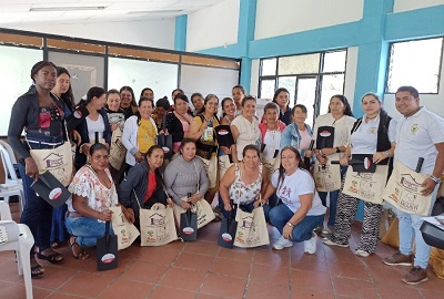 Entrega kits de seguridad alimentaria