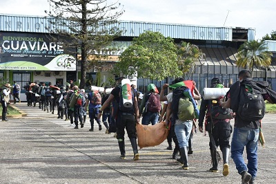 Guardia Indígena llegando a Guaviare