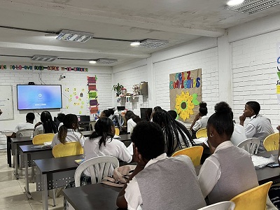 estudiantes de puerto tejada