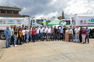 entrega dos carros recolectores