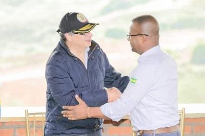 Presidente Gustavo Petro y el Gobernador Elías Larrahondo Carbalí 