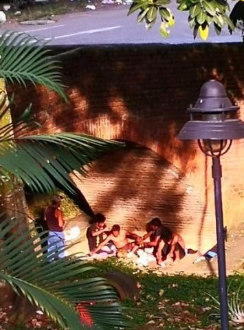 Habitantes de calle, se toman un emblema de Santander de Quilichao