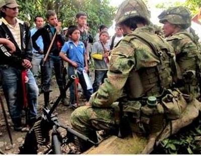 militares retenidos en Toribio 