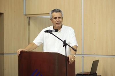 Ministro del Interior, Luis Fernando Velasco